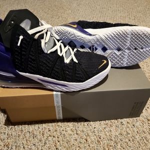 Lebron 18